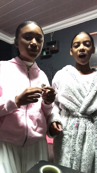 Taste Test Challenge with Friends: Fun Reactions Inside