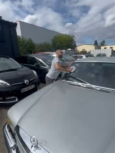 Redonnez une seconde jeunesse à votre voiture ! ✔ CarPlay & Android Auto dans n’importe quelle voiture ✔ Caméra embarquée et caméra de recul intégrées ✔ Messages vocaux via Siri & appels mains libres #fyp #livraisongratuite #carplay #carplaysansfil #tiktokmademebuyit