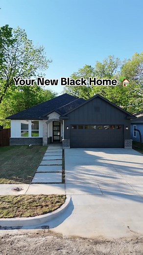 ✨Your New Black Home ✨ 📍2327 Exeter Avenue Dallas 75216 -4 Beds -2 Baths -1.888 Sq Ft on .15 Acres -Quartz, Vinyl, Black Accent -South Oak Cliff High School #DFW #YourNewHome #ModernHomes #BlackHomes #BackExterior #Dallas #Texas #TX @O1R #Only1Realty #O1R