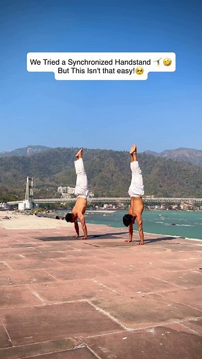 𝐀𝐫𝐯𝐢𝐧𝐝 𝐀.𝐉 | 𝐘𝐎𝐆𝐀 & 𝐌𝐎𝐕𝐄𝐌𝐄𝐍𝐓 | 🧩 Why Syncing Movements Is Challenging for Two People: 1. ⏱️ Different Timing & Reaction Speed: Even if both people intend to move at the... | Instagram