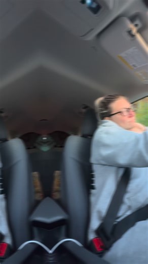 Bye bye 2025 🤎 Grateful for the lessons, the growth, and the strength God carried me through ✨ | Jes