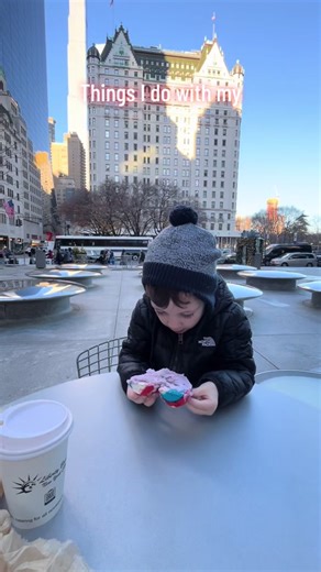 Alexa (@kub_scout) - Plaza Hotel at Christmastime #nyc #nycapartment #nyclife #newyorkcity #nycfood #nycbagels #bagel #rainbowbagel #plazahotel #christmas #christmascountdown #christiantiktok #christmastree #eloiseattheplaza #eloise #bloomingdales #sahm #sahmlife #sahmsoftiktok #sahmtok #homeschool #homeschoolersoftiktok #preschool #preschoolactivities