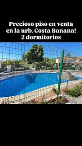 ¡Bienvenido a tu nuevo hogar en el popular complejo Costa Banana! Este precioso apartamento reformado ofrece comodidad, estilo y una ubicación inmejorable — a solo unos pasos del centro de la ciudad, tiendas, restaurantes y playas. En el interior encontrarás un luminoso salón con cocina abierta, perfecto para relajarte o disfrutar con amigos y familia. El apartamento también cuenta con un acogedor recibidor, dos amplios dormitorios y un baño moderno con acabados elegantes. Desde el salón, podrás
