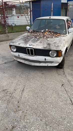 BMW E21 Restoration and Swap: A Classic Reimagined