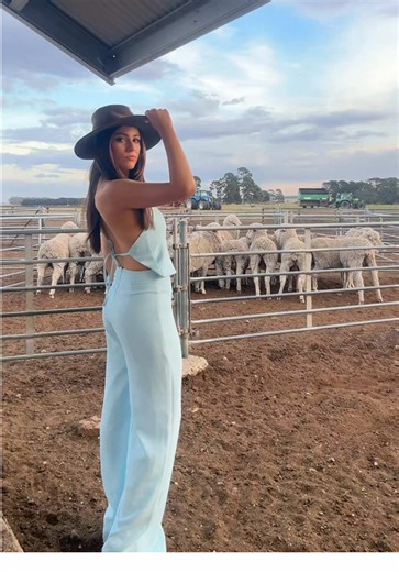 Embrace Farm Life: Stylish Outfits for Farmers' Daughters