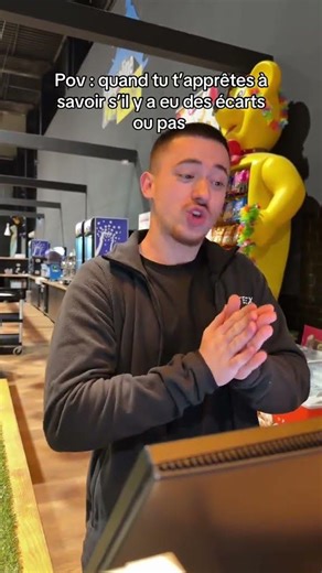 C’est la galère #humour #pourtoi #fyp #trampolinepark #caisse