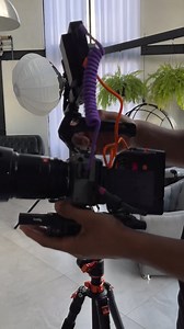 12K views · 114 reactions | FX30 rig setup shared by @__thiagoosilva__ Monitor: #feelworldf5pro #feelworld #feelworldmonitor #sonycamera #sonyfx30 #cinerig #behindthescene #behindthecamera #cameraoperator #filmmaker #filmmaking #camera #cameragear #camerarig #camerasetup #behindthescenes #cinesetup #cameramama #rigsetup | Feelworld | Facebook