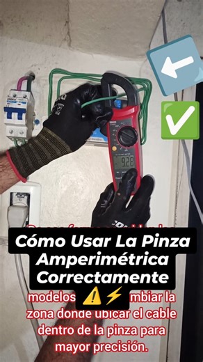 Sergio Raul Francisco Perez on Instagram: "Cómo usar la pinza amperimétrica correctamente En este video se enseña como medir la intensidad de la corriente eléctrica (amperios) con la pinza amperimétrica de forma correcta y segura utilizando guantes y botas de seguridad dieléctricas, se debe tener precaución y seguridad al medir corriente (amperios) con la pinza amperimétrica ya que el equipo o circuito a medir está energizado y en funcionamiento. #electricidad #tester #aireacondicionado #climati