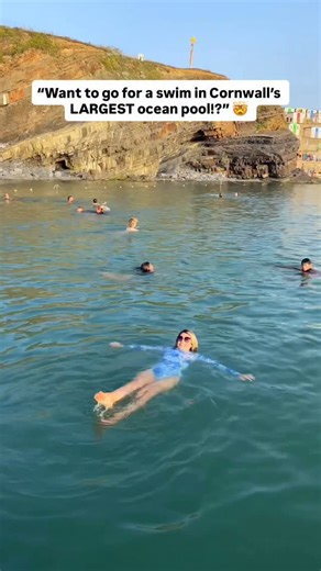 Who’s up for a cold dip? 🙋‍♀️🥶 Located in north Cornwall, Bude Sea Pool is the largest of its kind in the country at approximately 91m long & 45m wide! SAVE for your summer adventures! 🌞😍 Cornwall | Bude | North Cornwall | #cornwall #cornwalluk #traveluk #uktravel #lovecornwall | CJ Explores