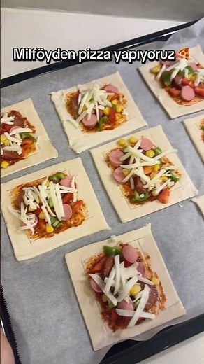 Milföyden çok pratik pizza yapıyoruz 10 dakikada evde pizza #pizza #milföy