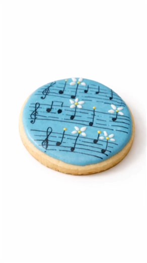 Decorating music sugar cookie! 🎶