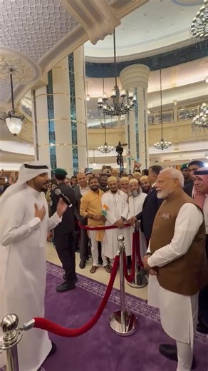 23K views · 1K reactions | "퐀퐞 퐖퐚퐭퐚퐧, 퐖퐚퐭퐚퐧 퐌퐞퐫퐞, 퐀퐚퐛퐚퐚퐝 퐑퐚퐡퐞 퐓퐮...  Watch a Saudi singer win hearts as he performs this soulful patriotic song for PM Modi! | BJP Delhi | Facebook