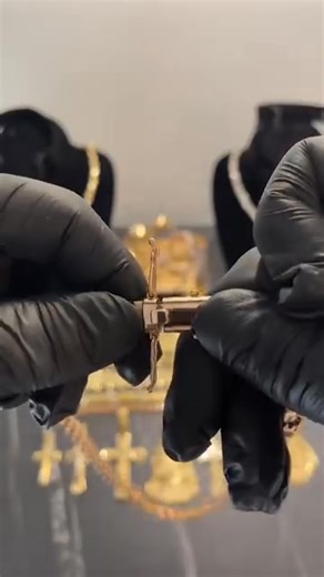 Holy Jesus Blessing Necklace ✨🙏 More than just jewellery – a spiritual shield of love and faith! Each necklace is prayerfully blessed to bring peace, protection and God's presence into your life. 💖🕊️ ✔️ Strengthens your energy field & spreads positivity ✔️ Protects against negativity & reminds you that you are never alone ✔️ Perfect as a meaningful gift – comes in a gift box! 🎁 Comes with a 70 cm chain in a luxurious Byzantine style. | Today’s Top Picks & Special Deals