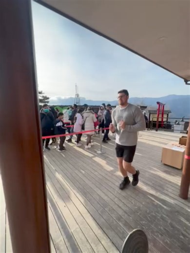 Cricket lads on holiday 👏 | England's Barmy Army