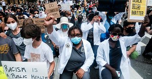 Peaceful protesters came together in Washington, D.C., as another weekend of demonstrations unfolded across the U.S. in response to the killing of George Floyd. Read the latest updates here. https://nyti.ms/2BG57SA | The New York Times