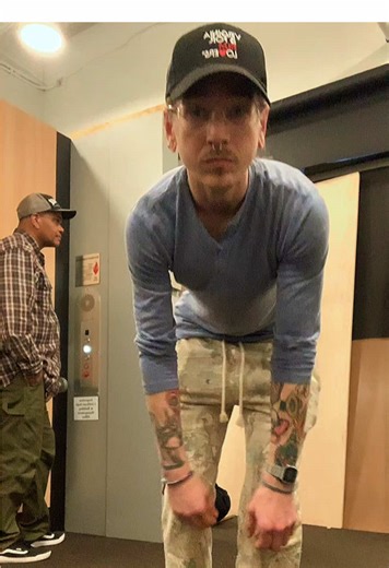 going up? 🛗 #fypシ