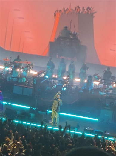 This Gorillaz Performance was toooo good!! #Gorillaz #Bradfordlive @Gorillaz @BradfordLive