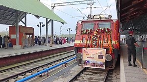 14 reactions | LG #ManojSinha today inaugurated the Joint Parcel Product – Rapid Cargo Service (JPP-RCS) Parcel Train from #Budgam to Adarsh Nagar, #Delhi, at the #Srinagar Railway Station | Jammu Ladakh Vision | Facebook