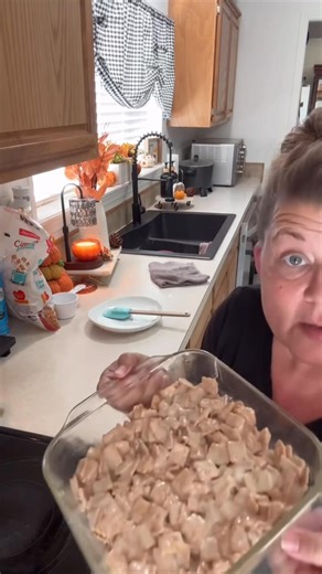 32K views · 322 reactions | 3 Ingredient Cinnamon Toast Crunch Cereal Bars. Recipe below | The Lazy K Kitchen | Facebook