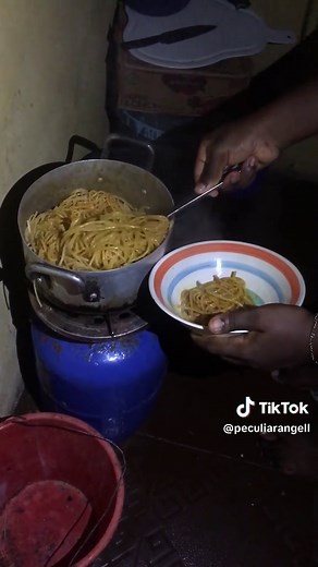 Prepare sapa spaghetti with me🥹💜#angel #makemefamous #vlog #kitchen #fyp