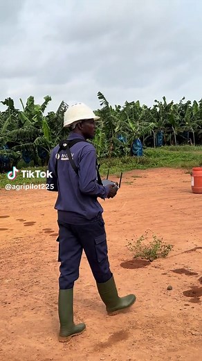 Présentation du DJI Agras T50 : Innovation pour l'Agriculture