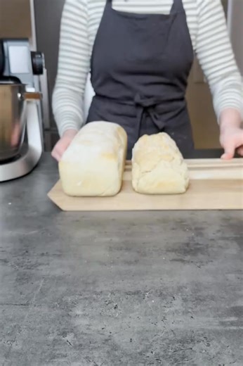 Med nya köksmaskinen Serie 6 från Bosch kommer du också att lyckas med bakningen varje gång! Välj bara ett automatiskt program så gör maskinen resten. De smarta sensorerna känner av när degen är perfekt knådad. | Bosch Home Sweden | Facebook