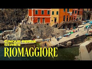 Riomaggiore / Cinque Terre, Italy Walking Tour - 4K Dolby Vision