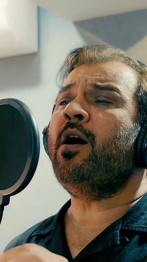 Kirtidan Gadhvi on Instagram: "‘Garvi Gujarat’, from the film Aavaa De is soulfully sung for the land of Gujarat."