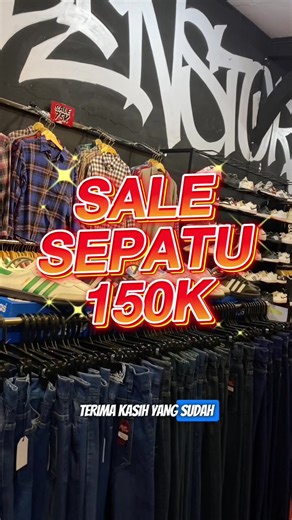 PROMO AWAL TAHUN HIDDEN STORE SEPATU ALL ITEM 150K BEBAS PILIH DARI HARGA NORMAL 450-550K TIDAK BERLAKU ALL ITEM JADI 150K GAESSS‼️ . STORE OPEN 10:00-22:00 Gmaps: “HIDDEN STORE NEW” . LETS GO GAESSS‼️