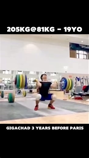 Vintage Lifts on Instagram: "Before success Liu Huanhua was arguably the last great talent of the Chinese national team (until the next one comes at least) For what seems like forever, China could just spawn new gold level lifters out of nowhere at any time - slowly the influx of new talents slowed, then stopped. In 2018, Li Dayin become the new Chinese talent. In 2022, it was Liu Huanhua. Huanhua was very unique though - while he was extremely competitive in the 80kg kilo weight classes, he was