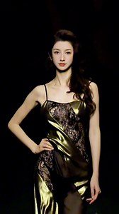 活動記錄，173上T台，基本功還在#fashionshow #fashion #model #fashionweek #fashionstyle #fashiondesigner #fashionblogger #runway #style #fashionmodel #fashionista #modeling #fashionphotography #models #catwalk #designer #photography #fashiondesign #fashionable #beauty #photoshoot #makeup #runwaymodel #fashiongram #fashionblog #fashionlover #love #instafashion #nyfw #fashionaddict | Chen Yaxin