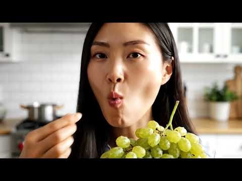 Crunchy Cotton Candy Grapes Eating ASMR 🍇 | Juicy, Crisp Bites (No Talking)