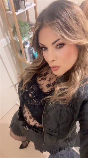 bellisima (@bellisima_888)’s videos with original sound - R-LO