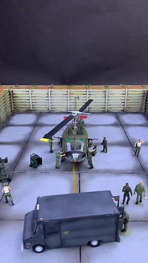 1/72 UH-1D Huey at US Airfield Diorama Model Kit