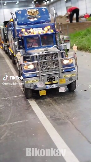 ROAD TRAIN #radiocontrolled #roadtrain #roadtrainsaustralia #heavytransport #rctruck #truck #rccar #rctrucks