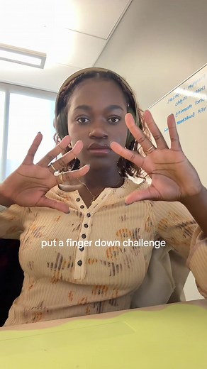 Funny Finger Down Challenge: Quirky Questions to Answer
