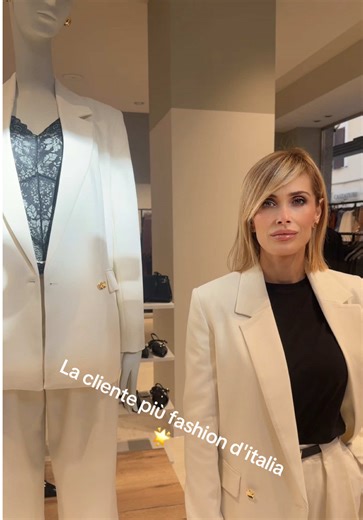 #laclientepiufashionditalia #perte #calliope #italia