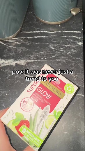 Discover the Benefits of Twinings Glow Tea at 8 PM