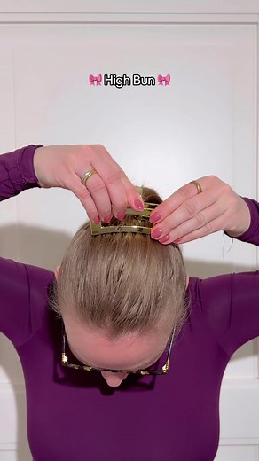 Easy Voluminous Bun Hairstyle Tutorial