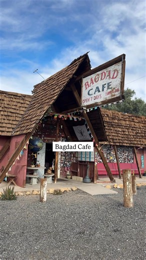 ✨ Save this if you’re planning a Route 66 trip! @visitcalifornia We just got back from a roadtrip that took us all the way across the iconic Route 66 drive in California and we will be going over all the must see stops along the way! The first stop along our roadtrip was the area of @golakehavasu, which is your very first stop when entering California through Arizona. Here’s our must see stops from Havasu to Ontario! 📝 Stops to add to your itinerary •Lake Havasu Resort & Casino, where you can J