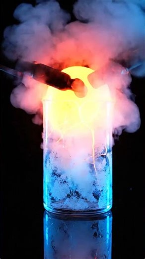 3500°C Lava Ball vs Frozen Glass Tower – Insane Meltdown in Slow Motion!