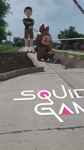 Labubu in Squid Game Jump Rope in Real Life #lububu #squidgame #squidgamedoll