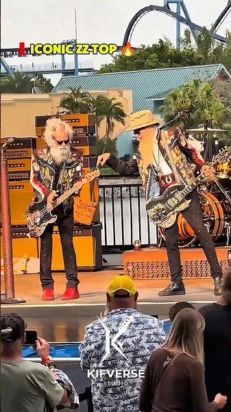 ZZ Top Live Performance 🎸🎩 #billygibbons #elwood #zztop #zztopstyle #shorts #kifverse