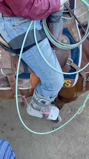 185K views · 2.7K reactions | No excuses. Clay Smith, with his two lower-leg bones pinned together from a Cowboy Christmas neck-rope injury, has battled back inside the Top 15 since Dodge City, topping the comeback off with a win in Ellensburg today. | Roping.com | Facebook