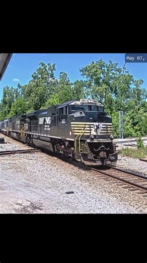 EX-CSX GP16 Trailing 3rd on NS 16A at Corinth