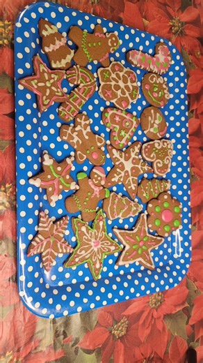 gingerbread cookies decorating ideas