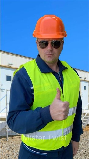 These Construction Workers Are Built Different 💪