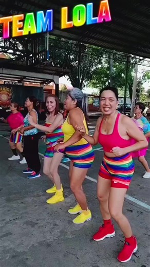 Manang Gutay (@sweetbebz)’s videos with Why - Win Music Mix