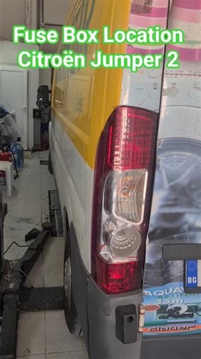 Fuse Box Location Citroën Jumper 2 2.2 HDI Relay 3 #cars #mechanic