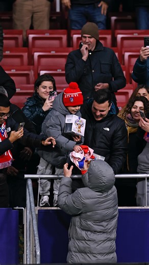 370K views · 5.7K reactions | Para todos los que disfrutan o algún día disfrutaron del universo Pokemon y, en especial, para nuestro aficionado que hizo este regalazo a Grizi… Happy #PokemonDay! ❤️懶 | Atlético de Madrid | Facebook